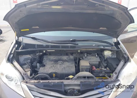 2011 Toyota Sienna Xle V6 из США, поврежденный, VIN 5TDYK3DC1BS030854